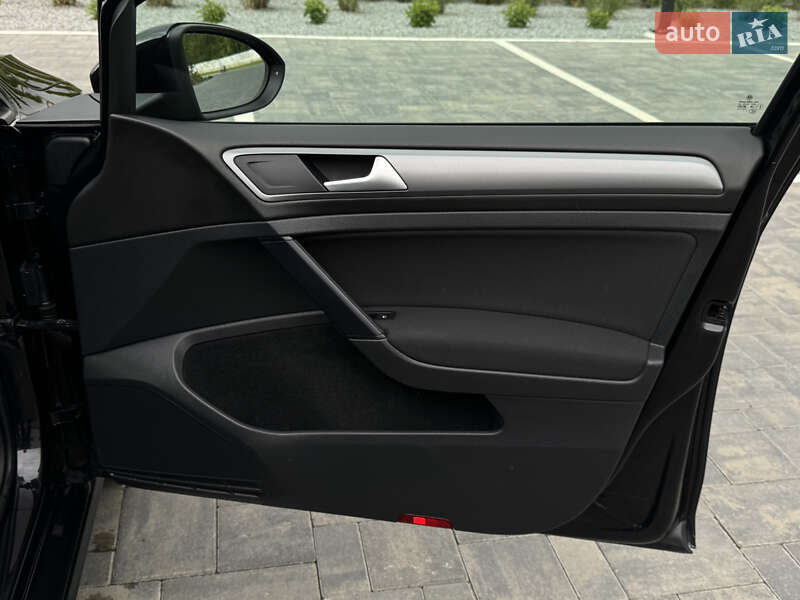 Volkswagen Golf 2014