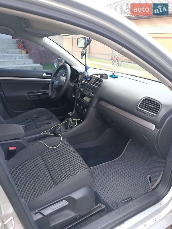 Volkswagen Golf 2010