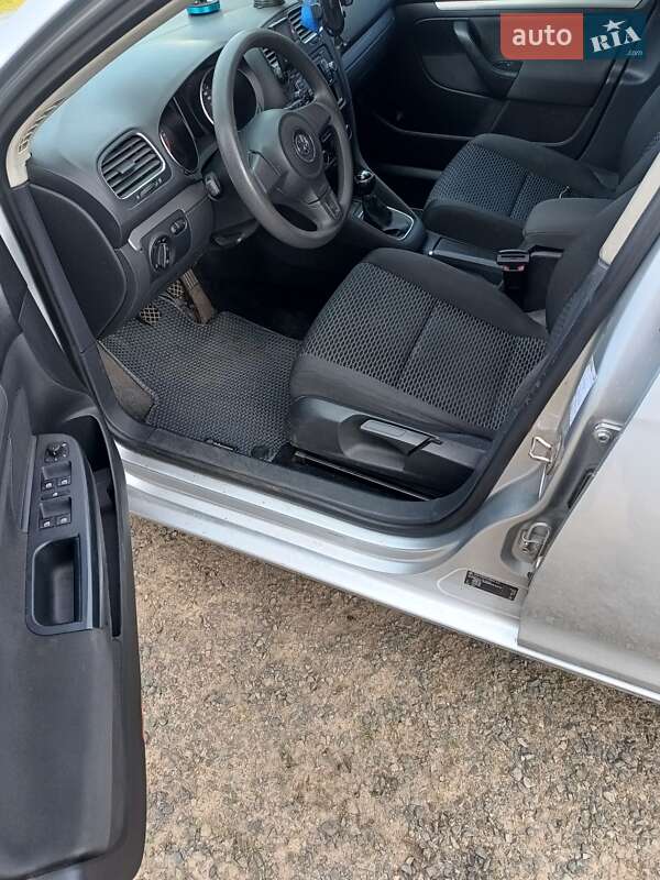 Volkswagen Golf 2010