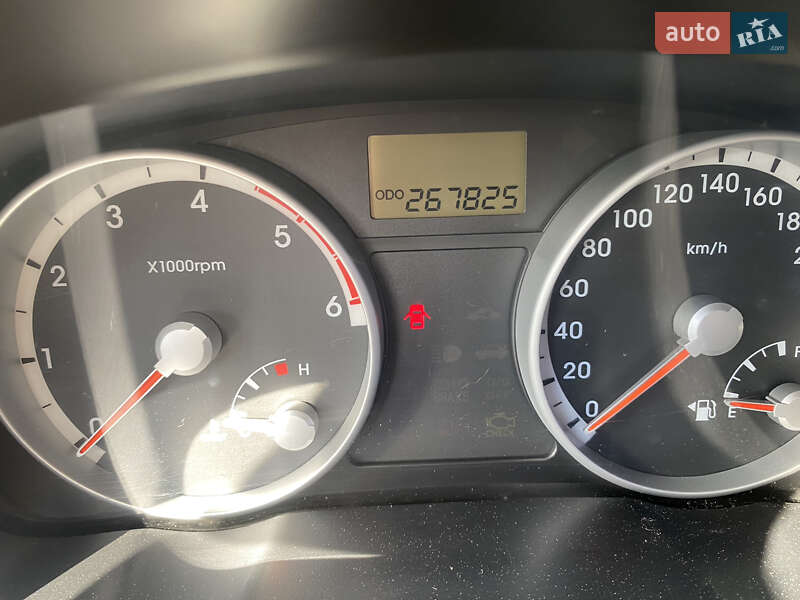 Hyundai-16