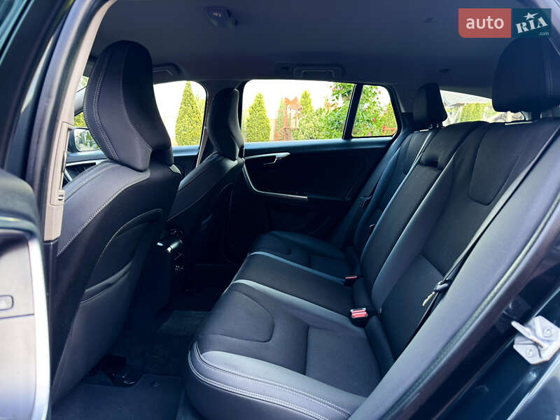 Volvo V60 2014