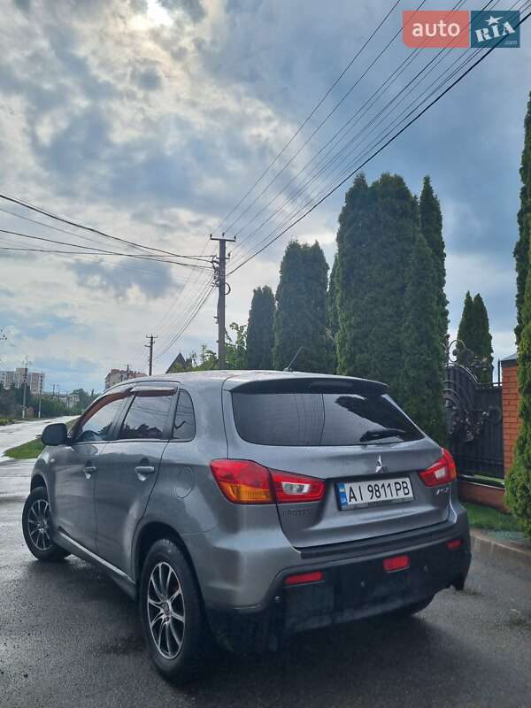 Mitsubishi-37