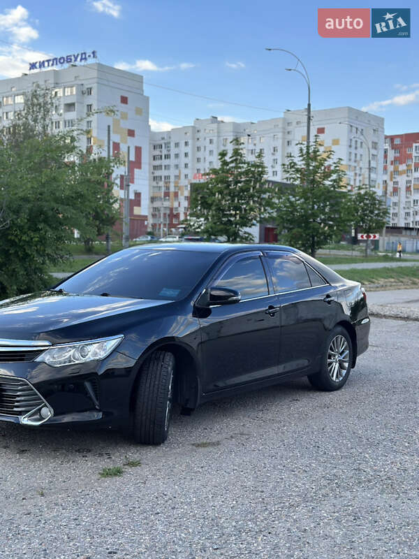 Toyota Camry 2014