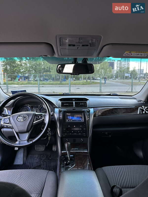 Toyota Camry 2014