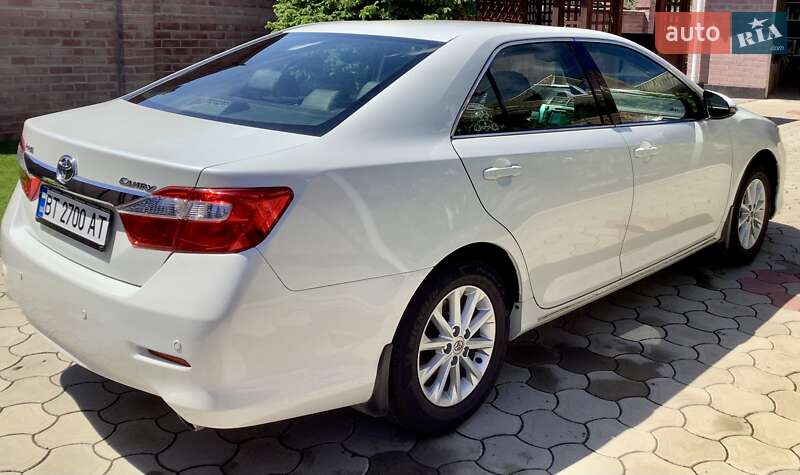 Toyota Camry 2011