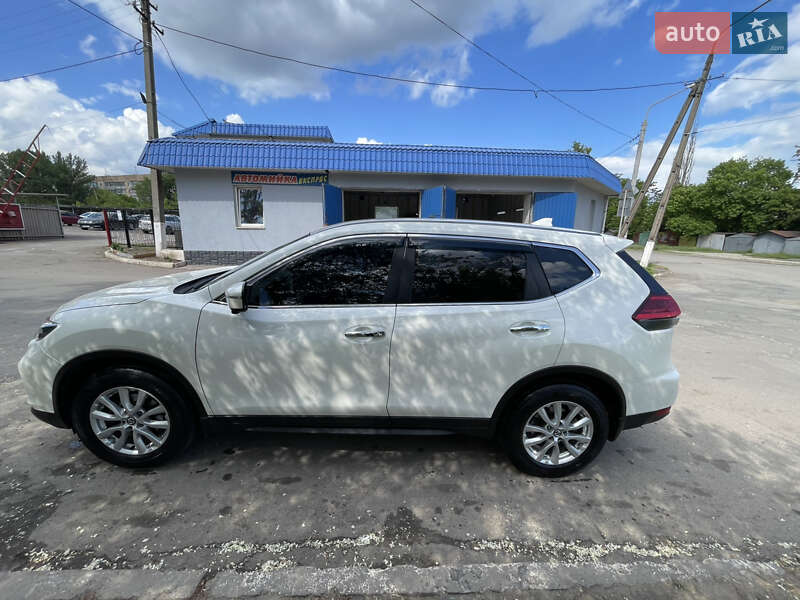 Nissan-15