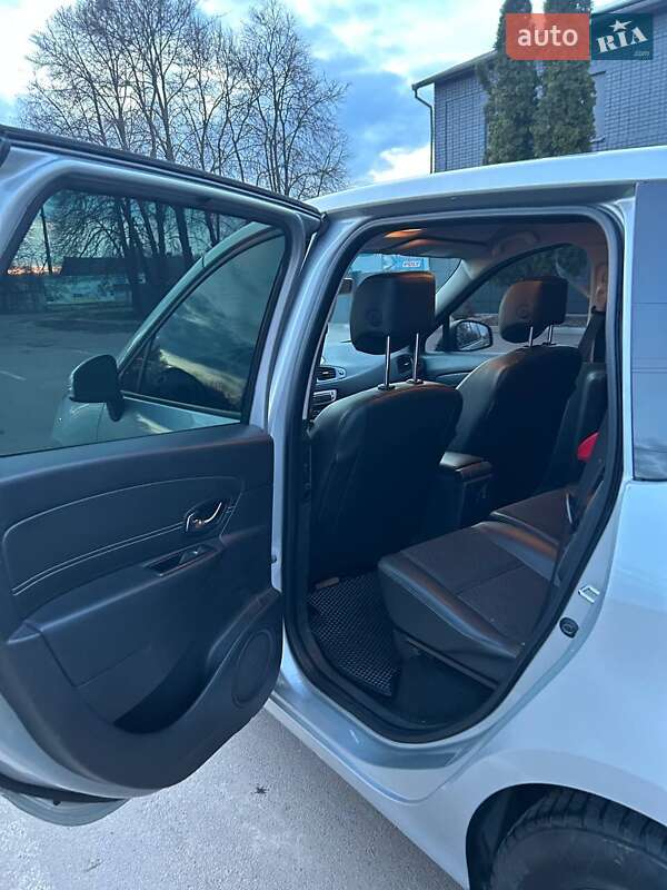 Renault Megane Scenic 2014