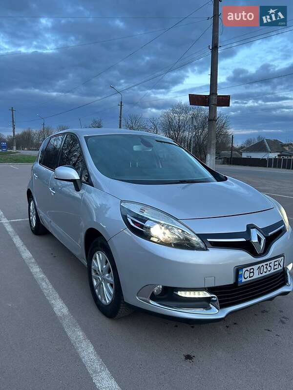 Renault Megane Scenic 2014