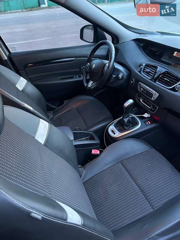 Renault Megane Scenic 2014