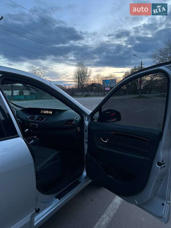 Renault Megane Scenic 2014