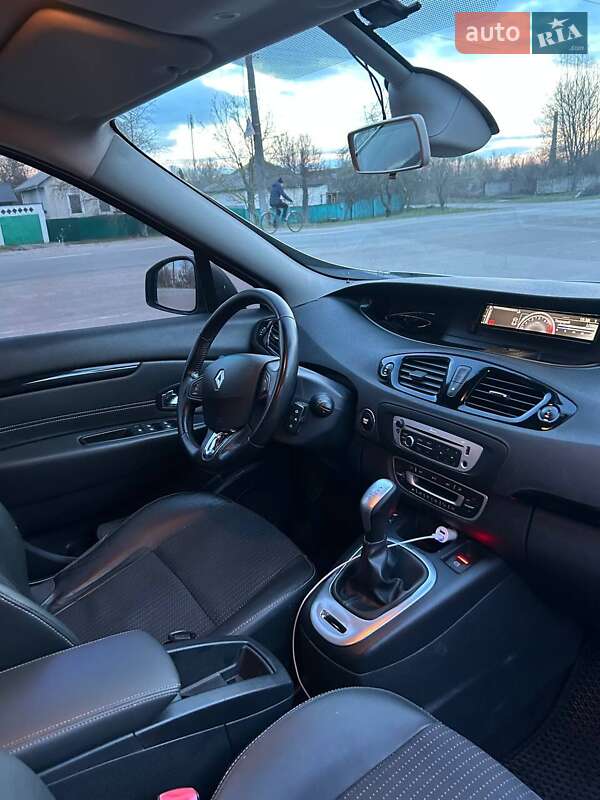 Renault Megane Scenic 2014