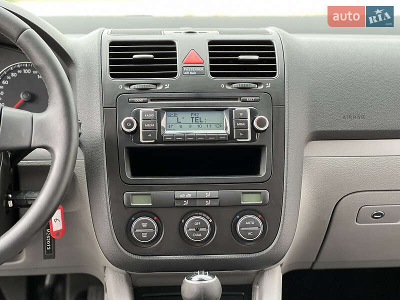 Volkswagen Golf 2009