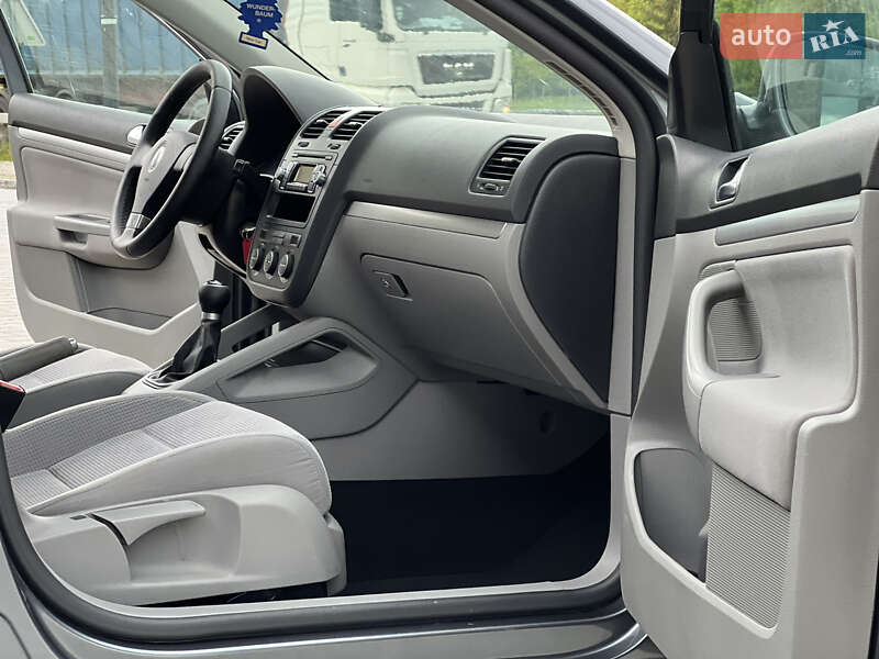 Volkswagen Golf 2009