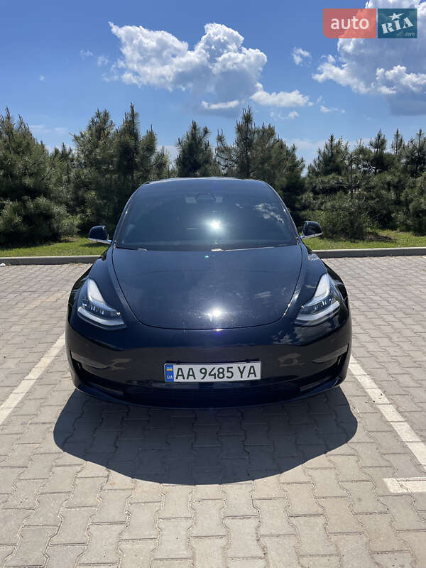 Tesla-3