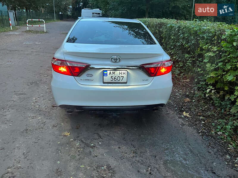 Toyota Camry 2016