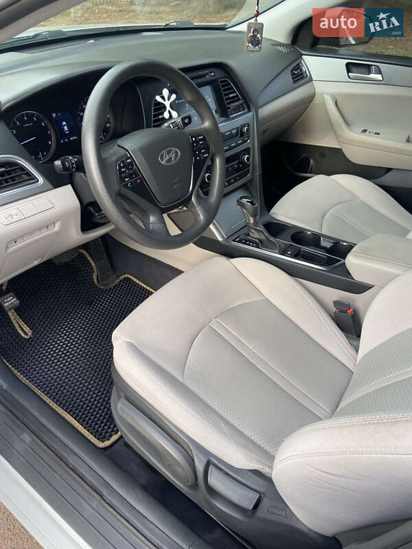 Hyundai Sonata 2016