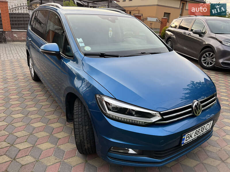 Volkswagen Touran 2016