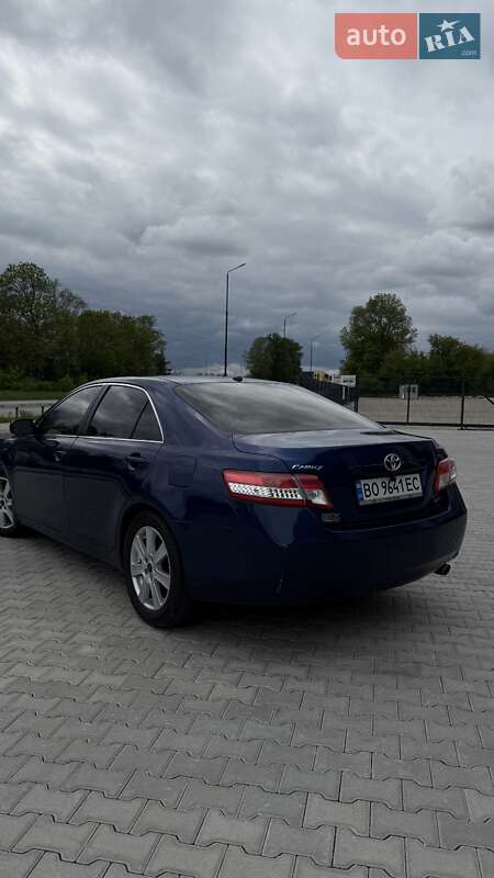 Toyota Camry 2010