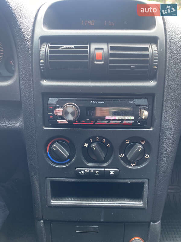 Opel Astra 2008