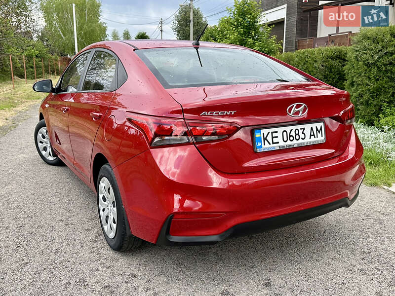 Hyundai-13