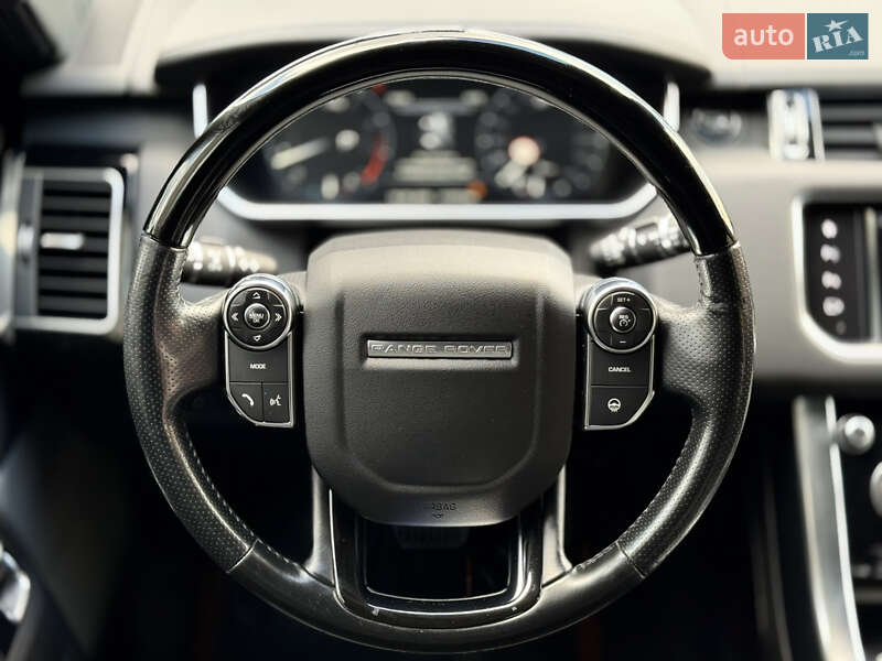 Land Rover-38