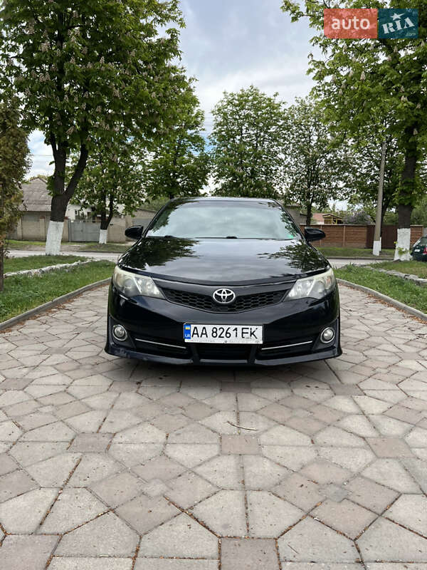 Toyota Camry 2013