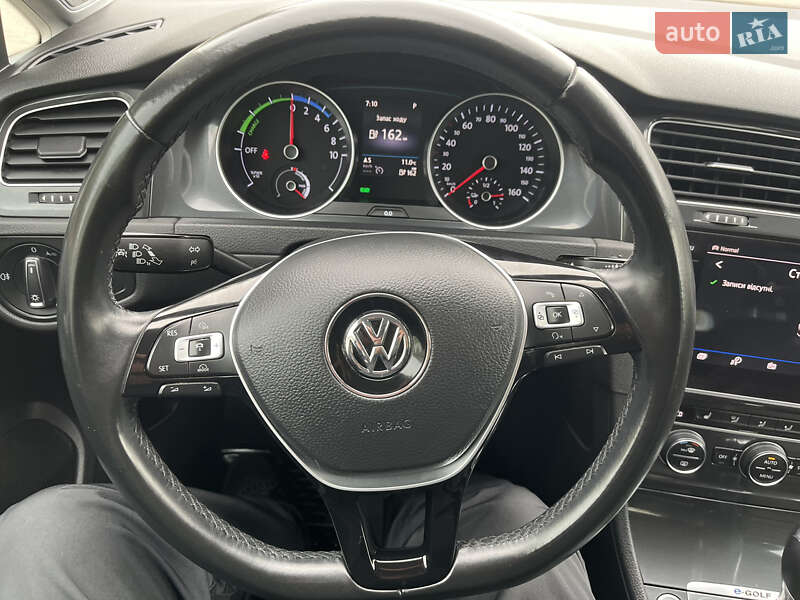Volkswagen e-Golf 2018