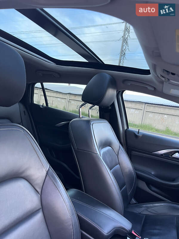 Infiniti-12