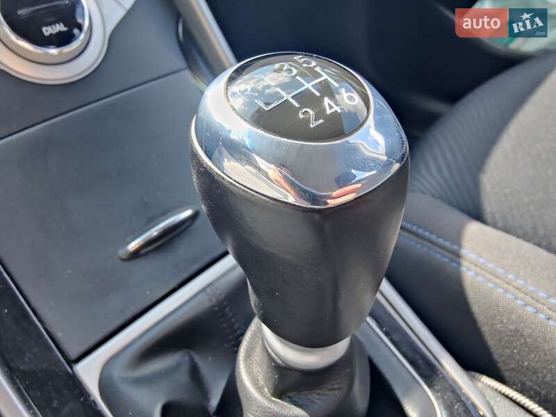 Hyundai-16