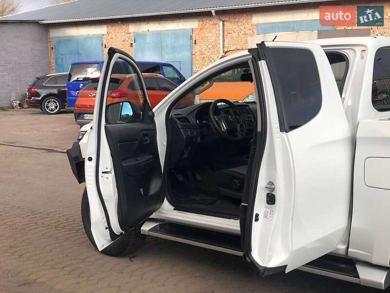 Mitsubishi L 200 2019