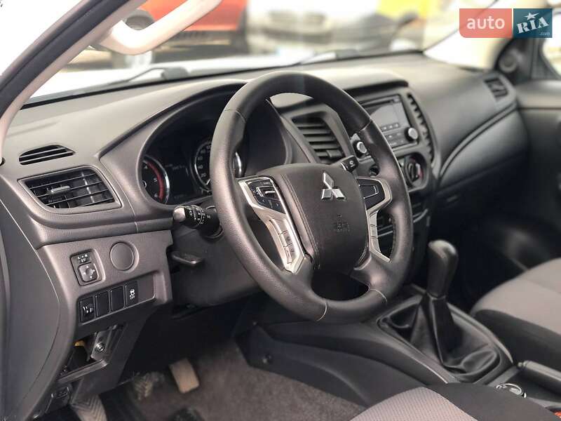 Mitsubishi L 200 2019