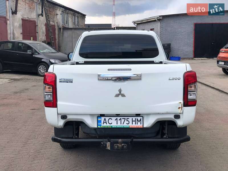 Mitsubishi L 200 2019
