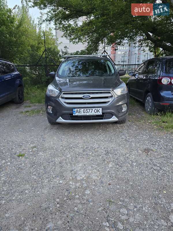 Ford-3