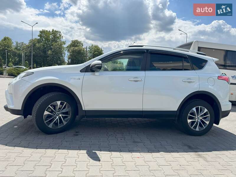 Toyota RAV4 2017
