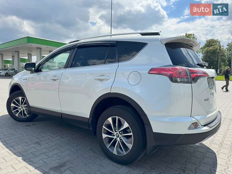 Toyota RAV4 2017