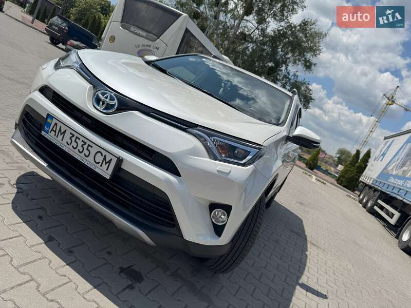Toyota RAV4 2017