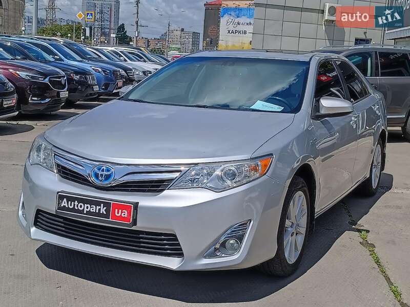 Toyota Camry 2013