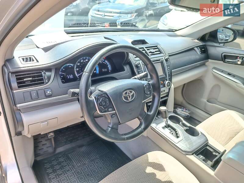 Toyota Camry 2013