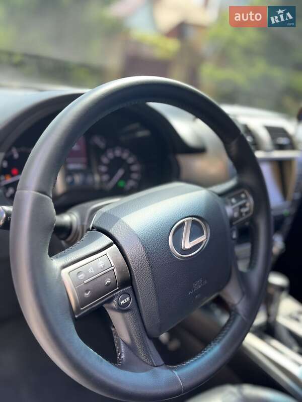 Lexus-2
