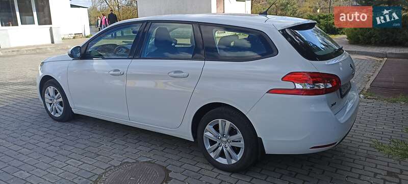 Peugeot 308 2015