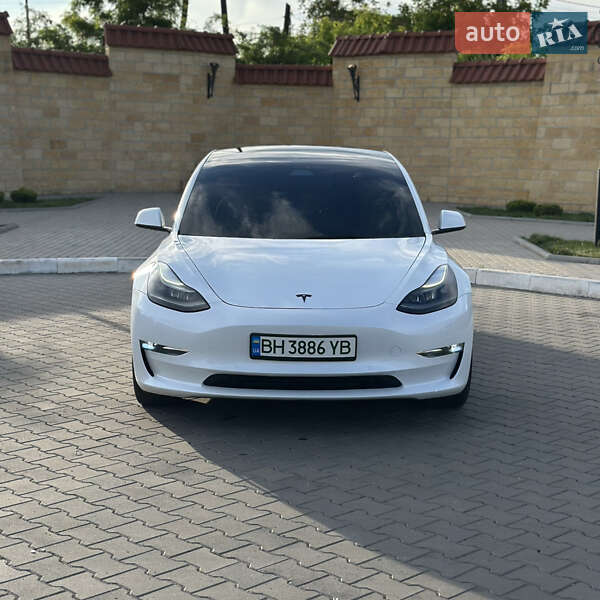 Tesla-4