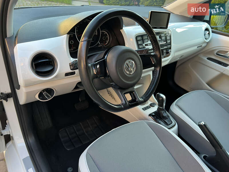 Volkswagen e-Up 2014