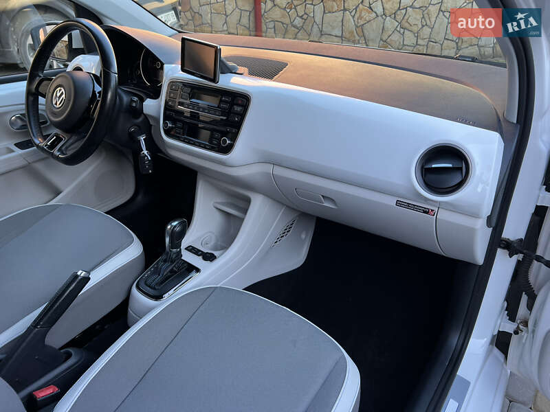 Volkswagen e-Up 2014