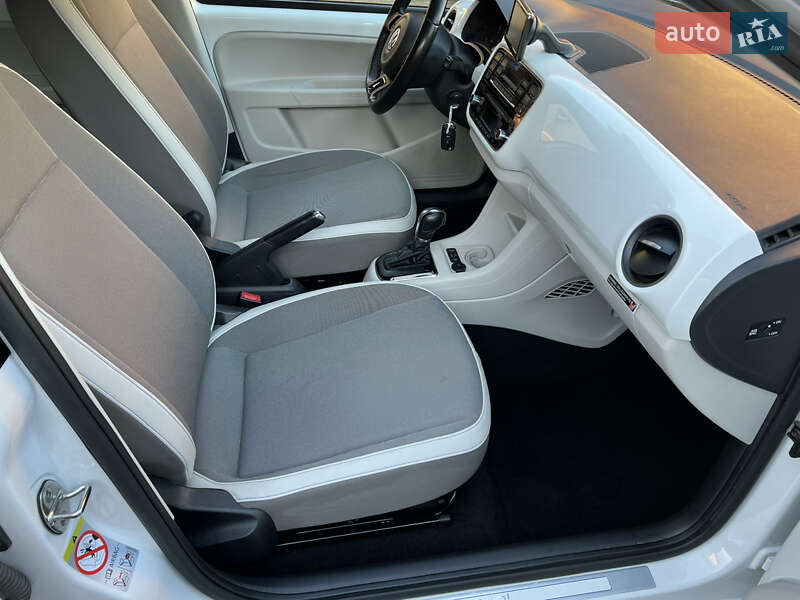 Volkswagen e-Up 2014