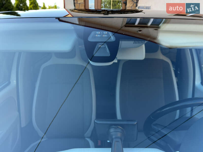 Volkswagen e-Up 2014