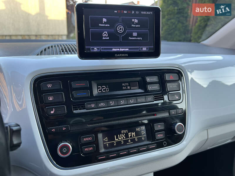 Volkswagen e-Up 2014