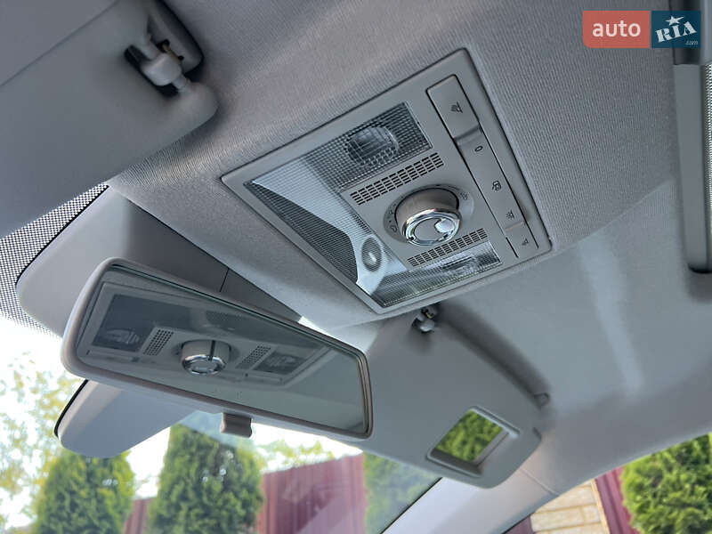 Volkswagen e-Up 2014