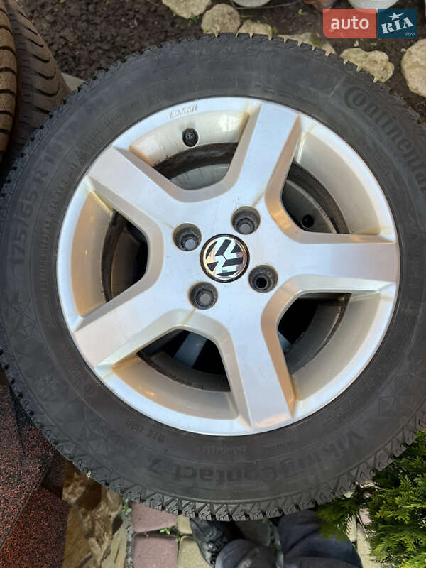 Volkswagen e-Up 2014