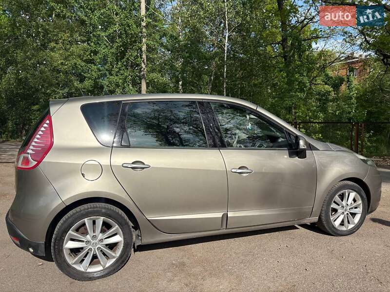 Renault Scenic 2009