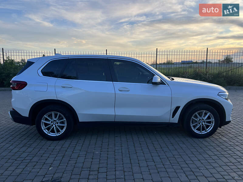 BMW X5 2019